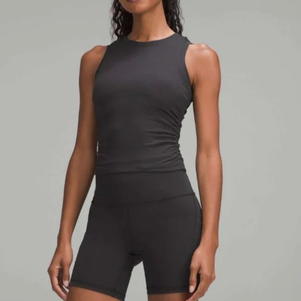 Size 4 lululemon athletica License to Train Tank Top in Black